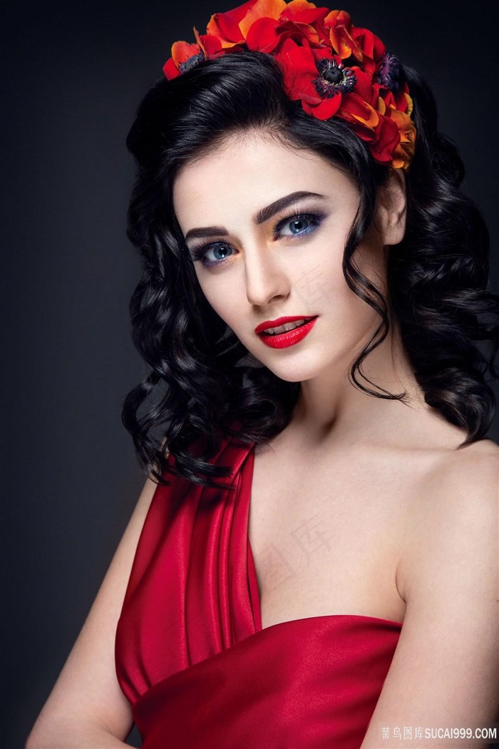 两个前轮一前一后差一指