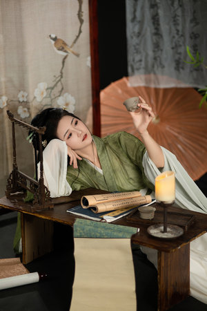 爆乳女神麻酥酥喷水在线高潮