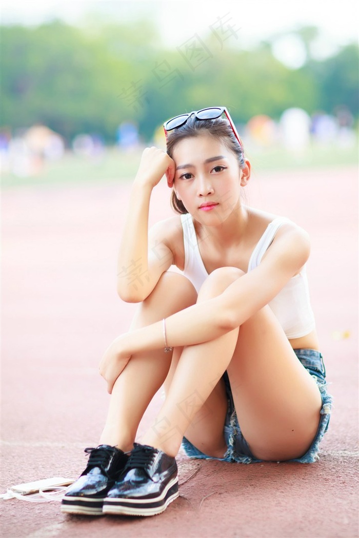 亚洲精品欧美二区三区中文字幕