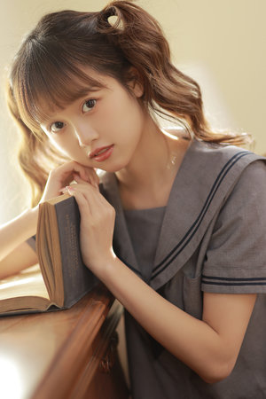 阴毛浓密旺盛的炮友激情车震