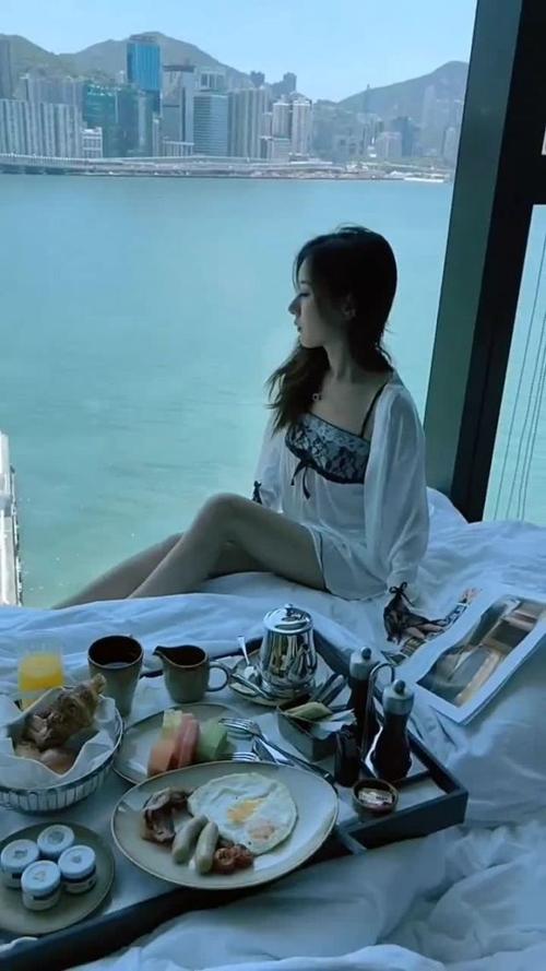 从镜子里看我怎么c哭