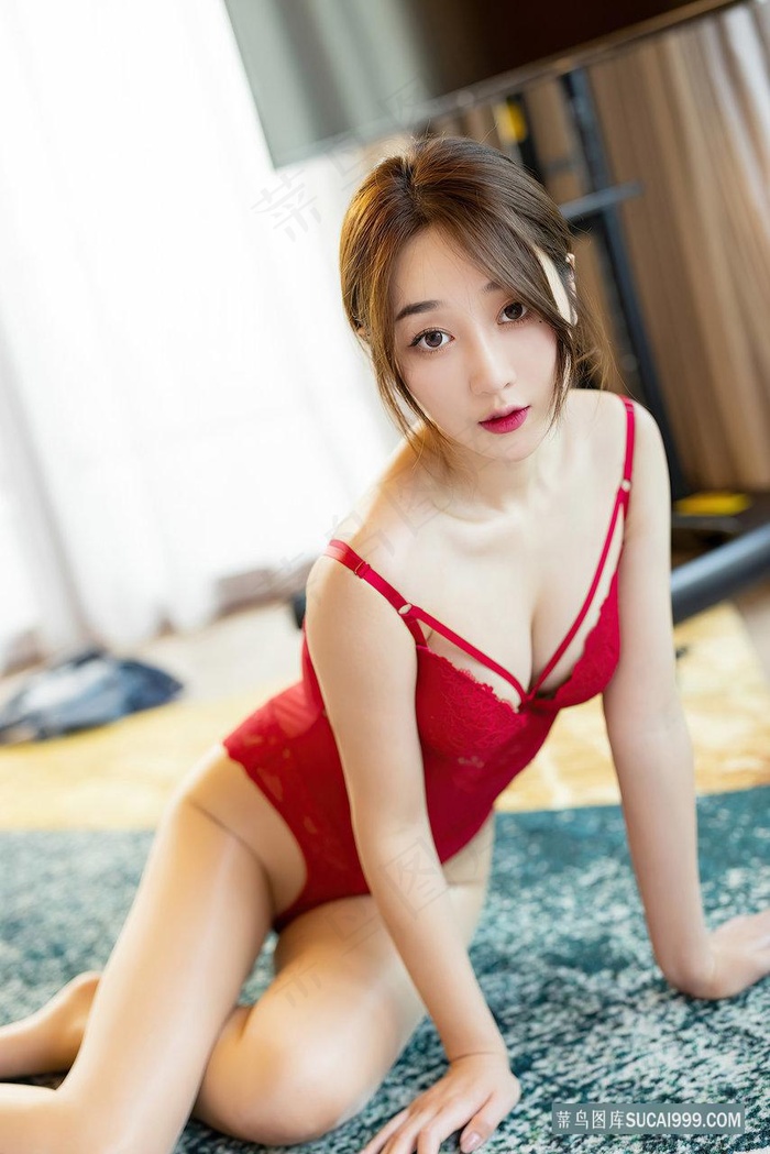 我吸老师的丰满大乳奶水视频