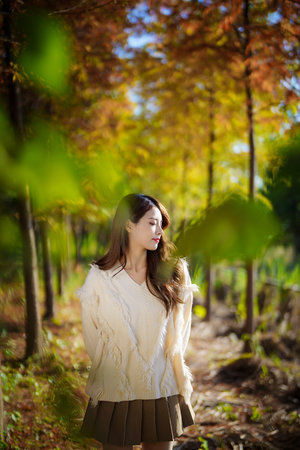 吃奶玩逼淫声荡语跟狼友互动撩骚