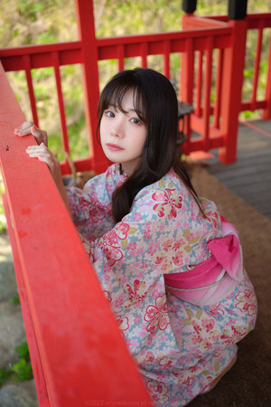 领居漂亮的妻子