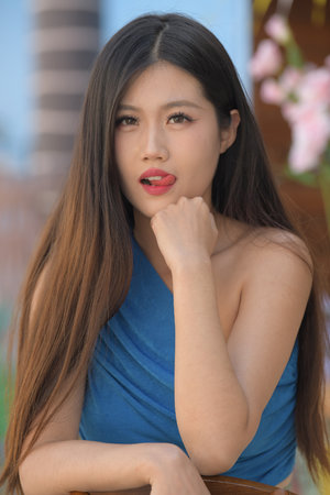 2012中文字幕视频直播