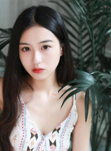 打屁股臀缝扒开撅着女攻男受