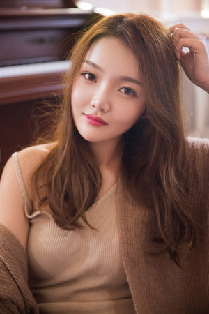 开档黑丝精油白皙圆臀